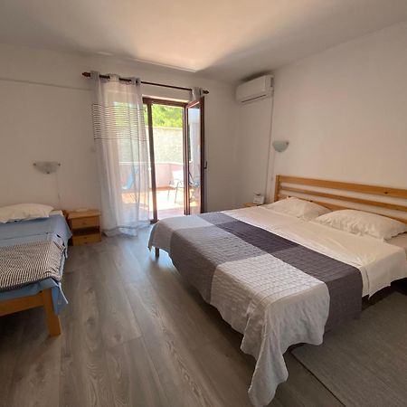 Apartments Lungomare Pula Luaran gambar